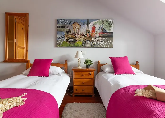 La Casa Del Valle De *