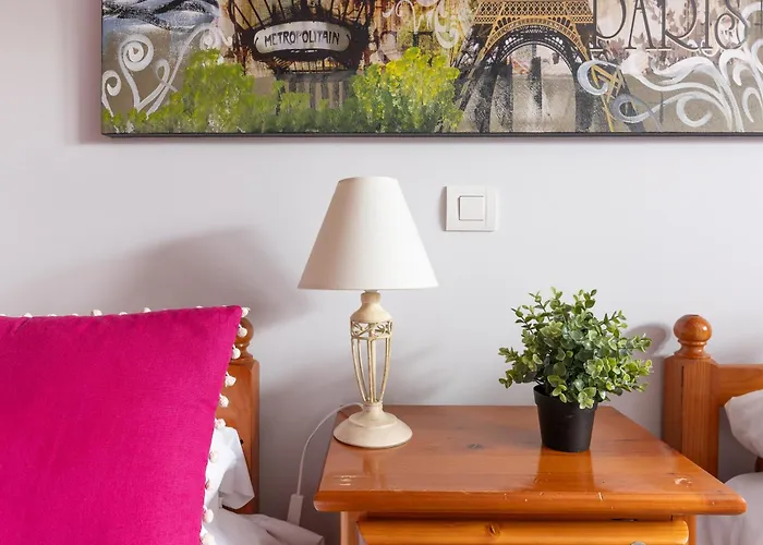 La Casa Del Valle De *